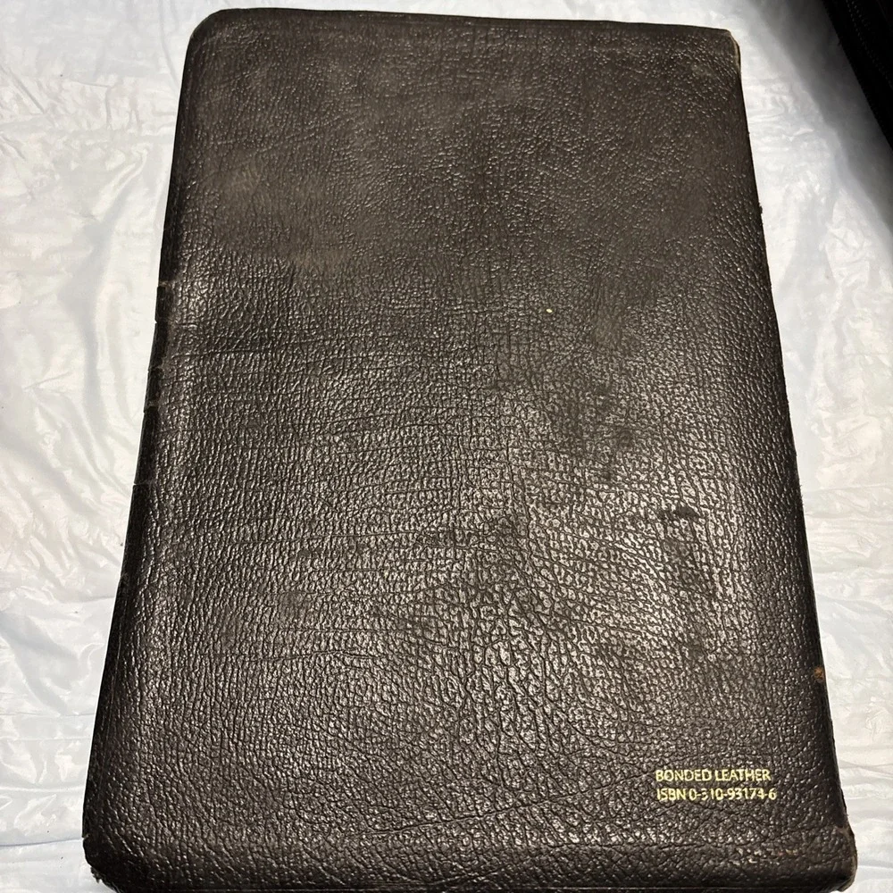 Zondervan KJV Giant Print Reference Bible Indexed w Zipper Case